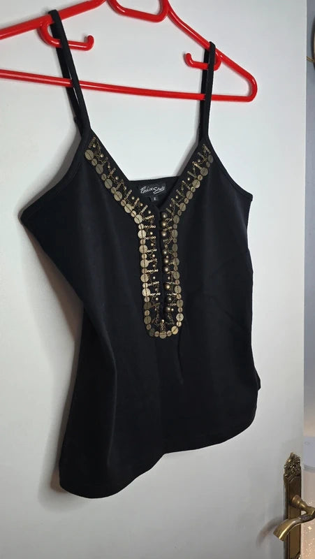 Top bretelle en coton noir avec perles chaînes taille 2