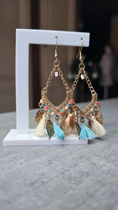boucles d'oreilles - neuf - doré rose bleu - bohème aztèque ethnique chic feuilles pompons légère longue