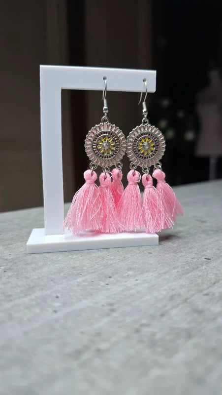 boucles d'oreilles - neuf - mandala pompons strass - rose jaune argenté - style amérindien légère pendante