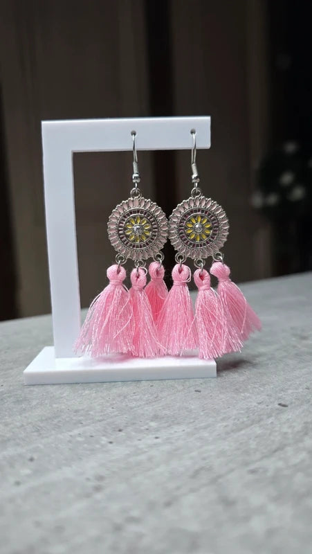 boucles d'oreilles - neuf - mandala pompons strass - rose jaune argenté - style amérindien légère pendante