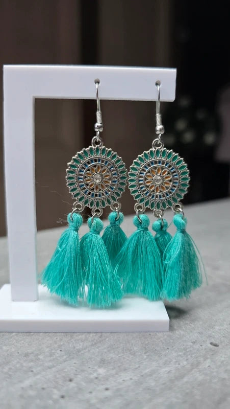 boucles d'oreilles - neuf - mandala pompons strass - rose jaune argenté - style amérindien légère pendante