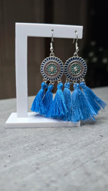 boucles d'oreilles - neuf - mandala pompons strass - rose jaune argenté - style amérindien légère pendante
