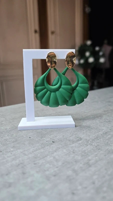 Boucles d'oreilles neuf - rondes effet fleur pétale - doré vert kaki mate - pendante longue légère