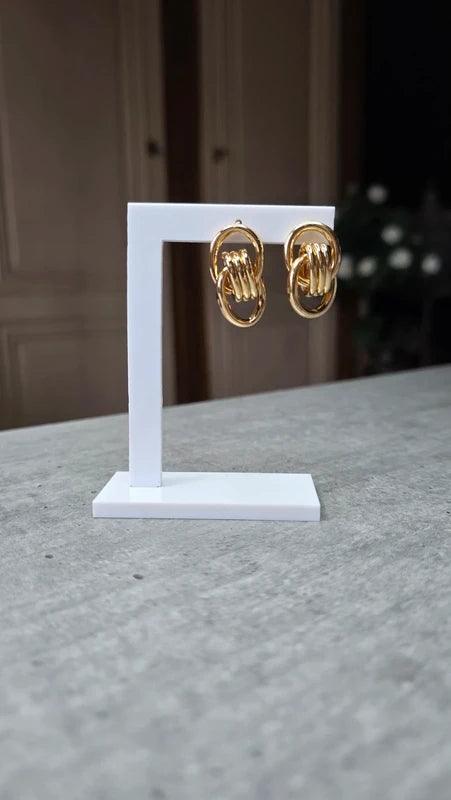 boucles d'oreilles - neuf - chic et tendance- doré - maillons entrelacés - rond - pendante légère