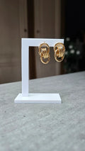boucles d'oreilles - neuf - chic et tendance- doré - maillons entrelacés - rond - pendante légère