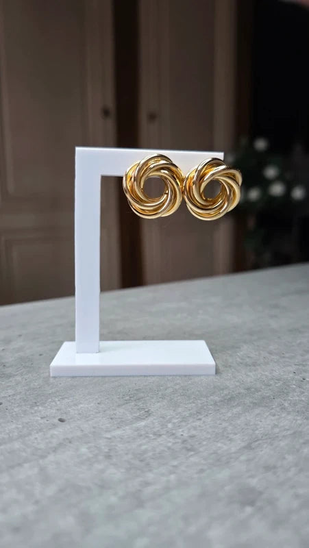 boucles d'oreilles - neuf - chic et tendance- doré - maillons entrelacés - rond fleur - pendante légère