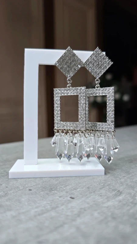 Boucles d'oreilles vintage - neuf - pierre strass argenté pampilles perles losange carré - pendante légère - acier inoxydable