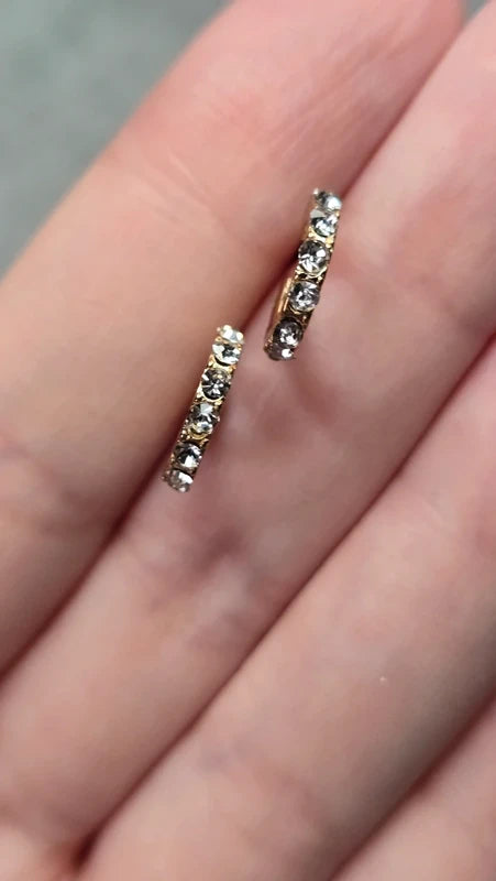 Boucles d'oreilles neuf - doré argenté strass - type petite créole - chic tendance légère
