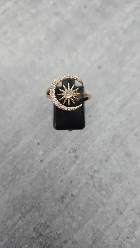 Bague neuf - doré argenté - strass lune soleil - taille ajustable - tendance
