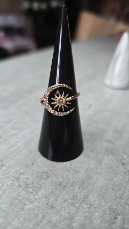 Bague neuf - doré argenté - strass lune soleil - taille ajustable - tendance