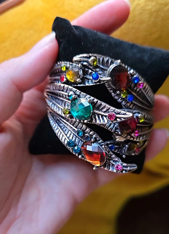 bracelet manchette vintage - exceptionnel - laiton argent vieilli - pierre strass multicolore strass - neuf