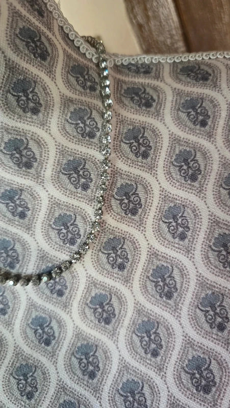 Collier ras de cou vintage - pierre strass argenté - style minimal chic tendance élégant