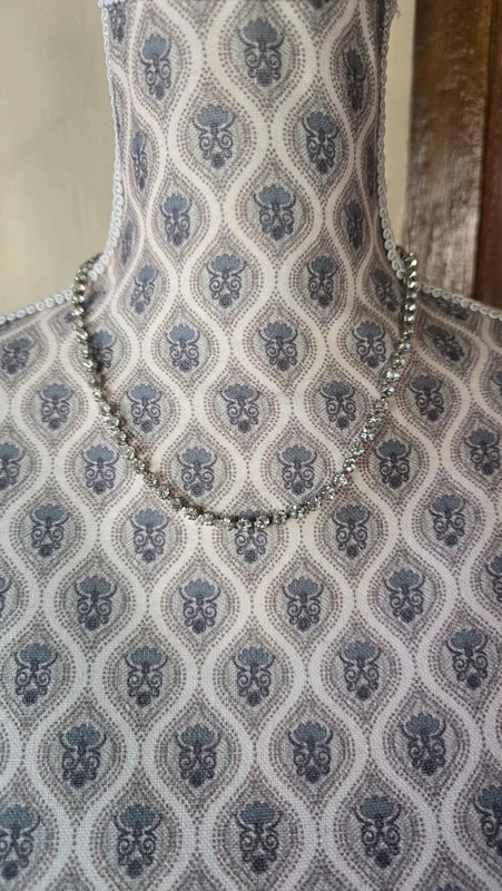Collier ras de cou vintage - pierre strass argenté - style minimal chic tendance élégant