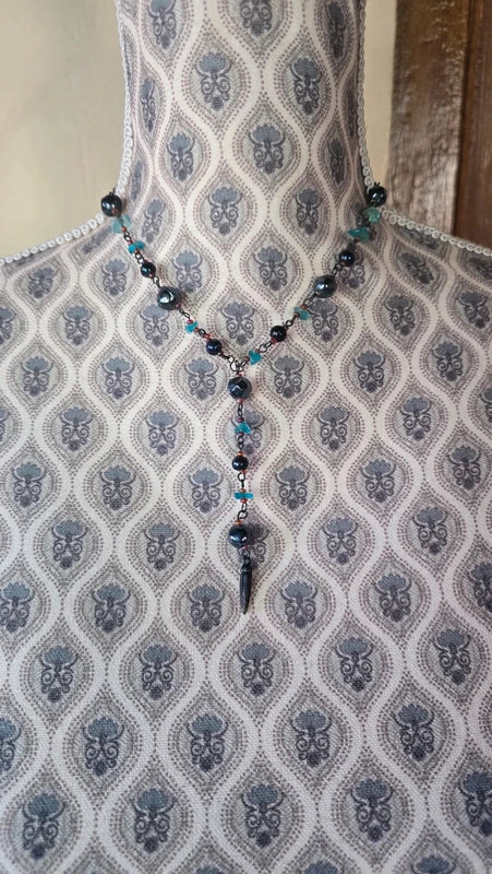 collier vintage - pendentif perles noires pierres turquoises - style bohème ethnique
