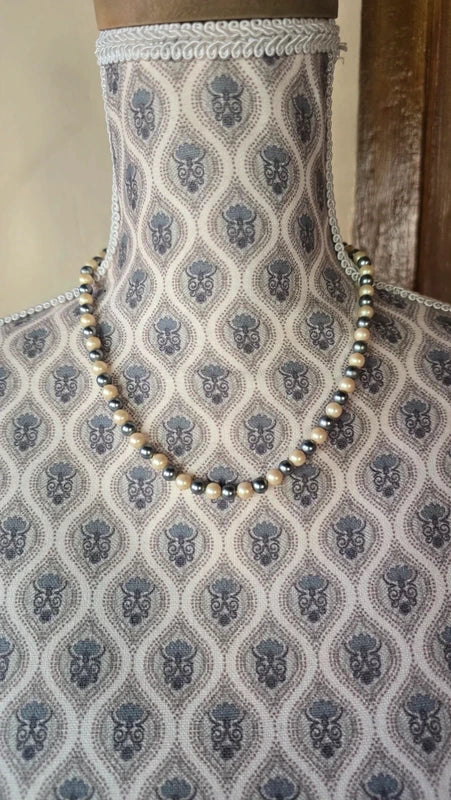 collier vintage - effet perles de culture blanche et gris nacré - chic élégant