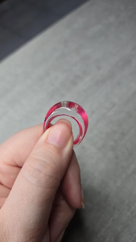 bague vintage - large bombée - pop art rétro années 90 2000 - rose fuchsia motifs fleurs translucide