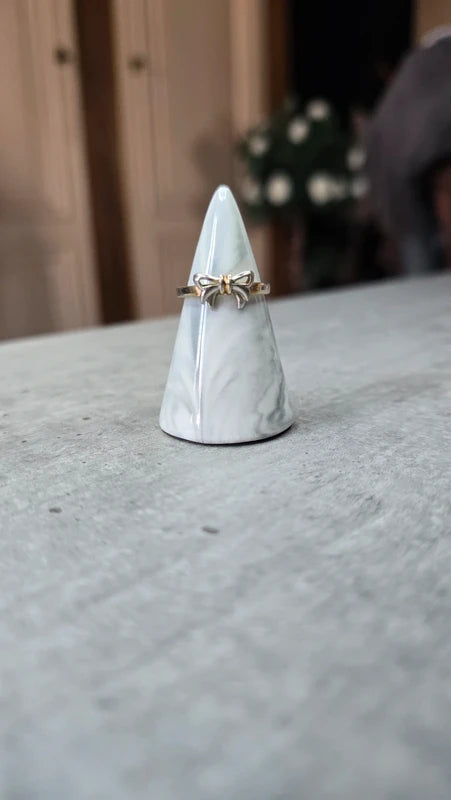 bague - neuf - doré argenté - noeud - fille ado femme doigt fin