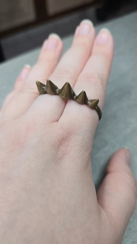 double bague - vintage - doré bronze - clou spikes rock punk edgy
