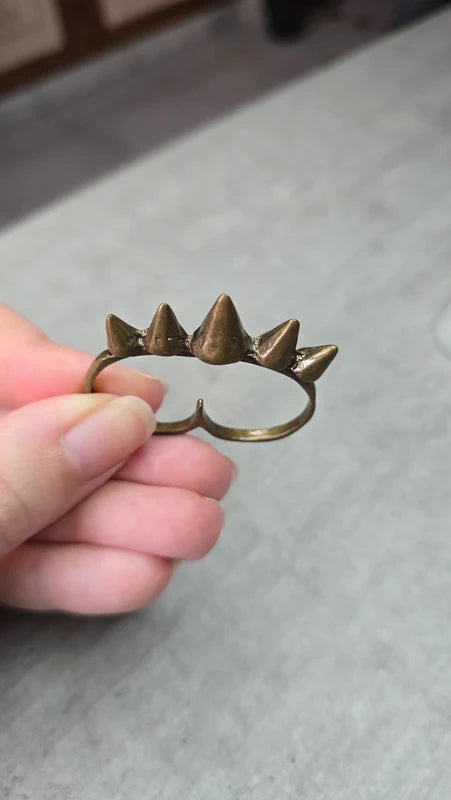 double bague - vintage - doré bronze - clou spikes rock punk edgy