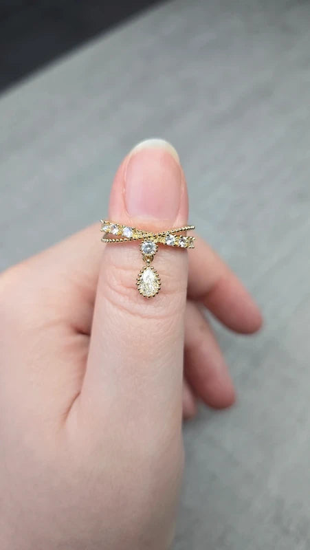 bague - neuf - doré argenté - effet diadème princesse - strass pampille charms pendentif goutte brillant - chic