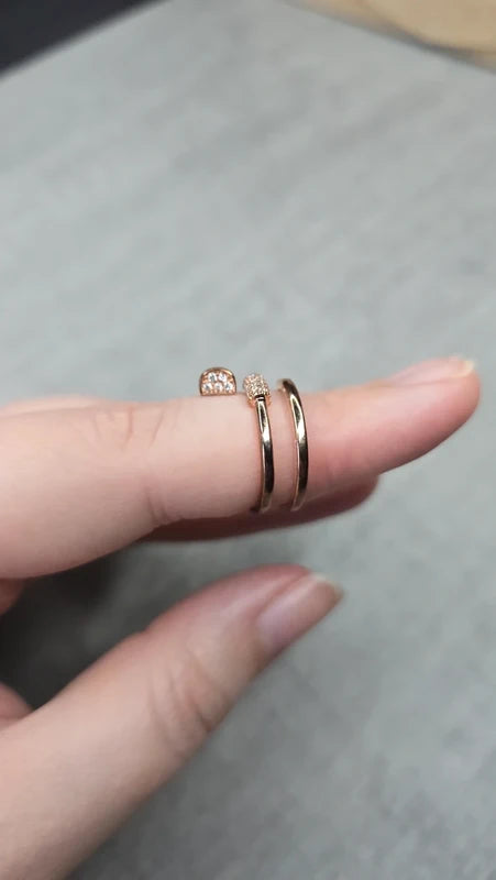 bague effet luxe - argenté ou or rose - strass argenté - style clou - chic - acier inoxydable