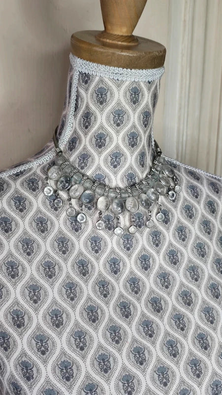 collier plastron vintage - neuf - argenté - pierres perles effet marbré opaque pampilles transparent - chic