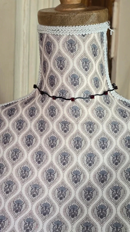 collier ras de cou vintage - neuf - noir pierres strass rouges ou argentés brillants - Y2K