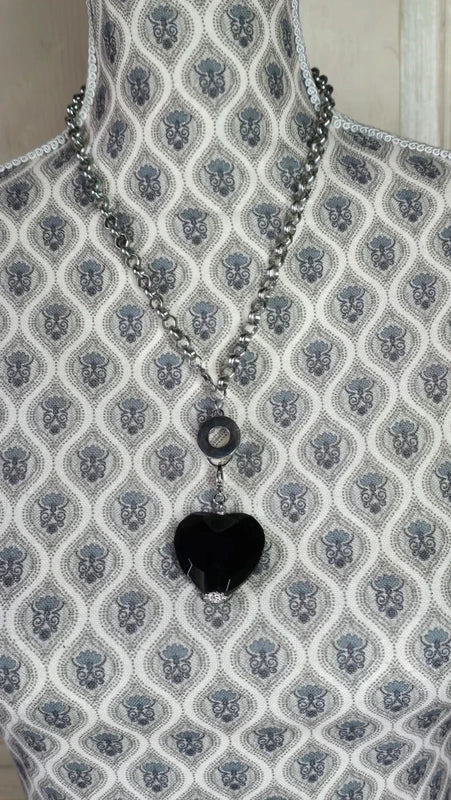 Collier vintage - chaine argenté - pendentif coeur noir facetté laqué - effet cristal brillant - amovible