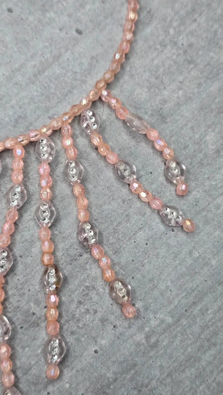 collier vintage - rose saumon - perles translucide - pierres strass argenté perles - pampilles