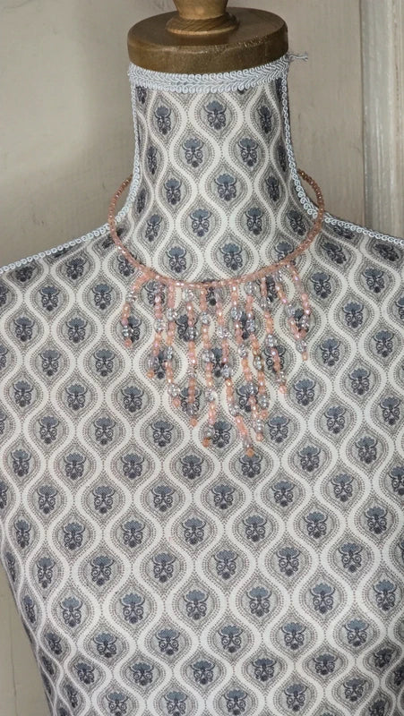 collier vintage - rose saumon - perles translucide - pierres strass argenté perles - pampilles