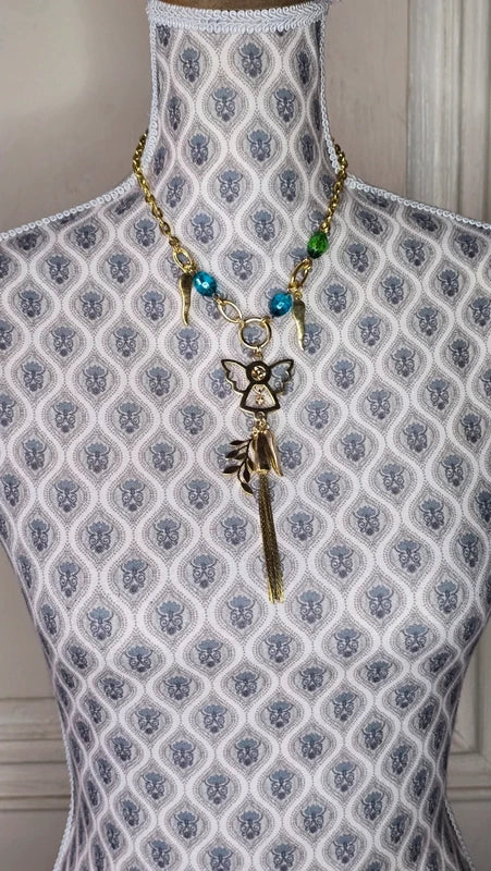 collier vintage - neuf - doré symbolique porte bonheur - perles verte turquoise - ange laurier cornes abondances - rare et original