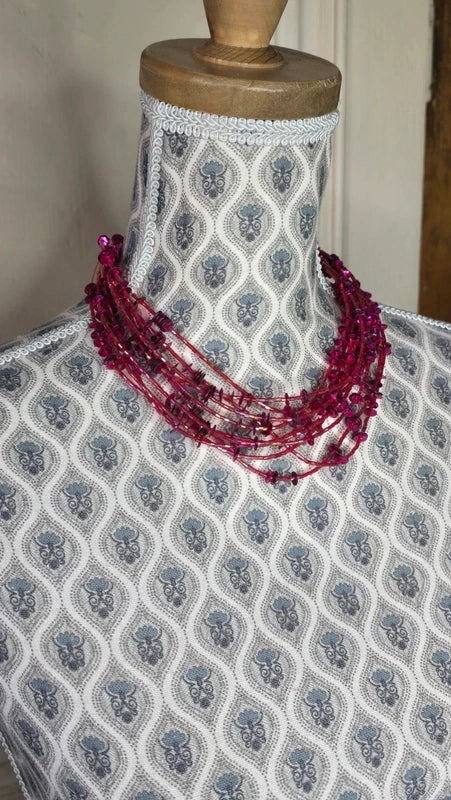 collier vintage - multi rangs rose fuchsia framboise - perles facetté brillantes - volume relief chic