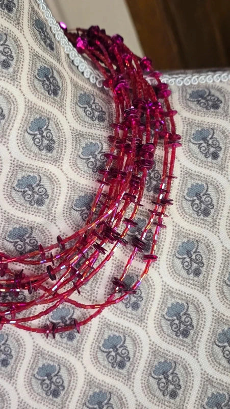 collier vintage - multi rangs rose fuchsia framboise - perles facetté brillantes - volume relief chic