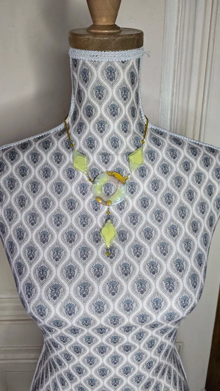 collier rare - original - verre soufflé vert jaune - artistique - perle jaune - artisanal