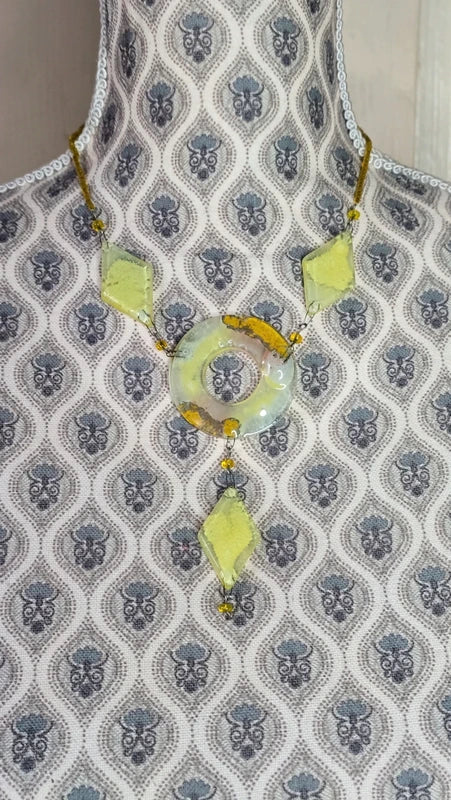 collier rare - original - verre soufflé vert jaune - artistique - perle jaune - artisanal