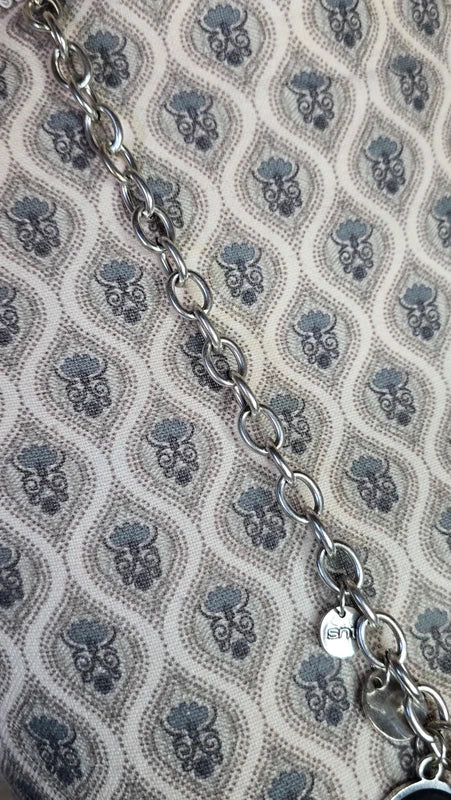 collier sautoir vintage - rock - peace and love - argenté noir - charms pendentif breloque trèfle - perles chaine maillon