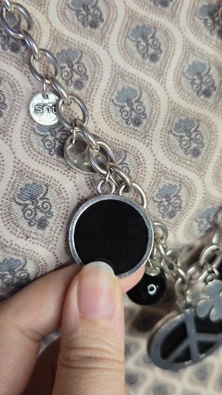 collier sautoir vintage - rock - peace and love - argenté noir - charms pendentif breloque trèfle - perles chaine maillon
