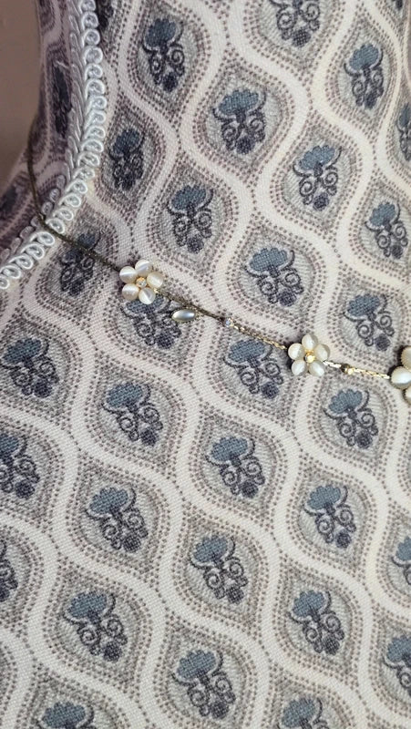 collier vintage - forme y - chaine argenté doré - pendentif fleurs perles strass blanc nacré - chic élégant