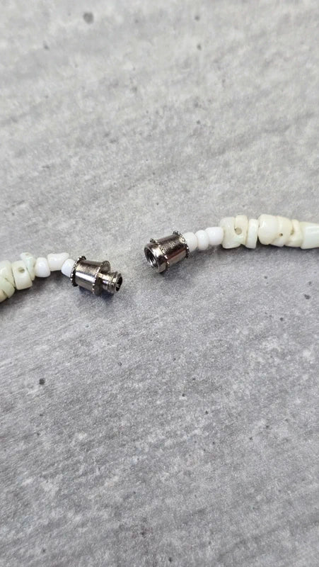 collier vintage - mixte - effet dent requin pierre - effet ivoire - en nacre - perle blanc - tribal sauvage