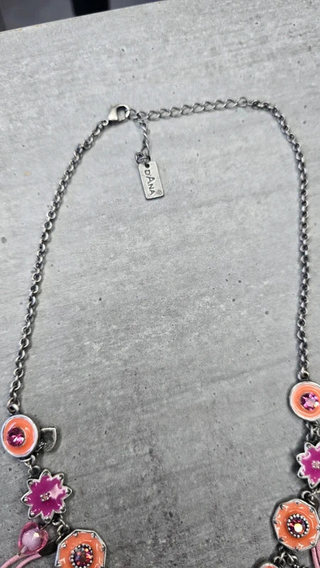 collier - neuf - marque d'ANA - chaine argenté acier inoxydable - perles pierres strass coeur pendentif émaille pampille - rose corail