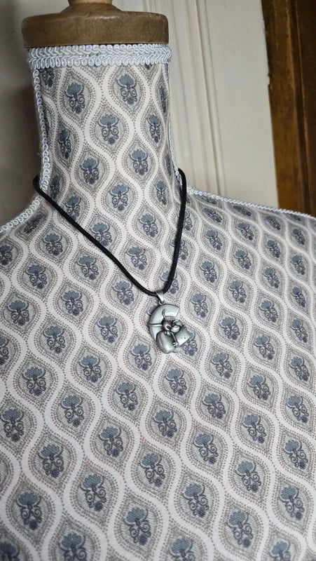 Collier vintage - neuf - années 2000 - Diddl - initial lettre C- Y2K - rare - femme homme enfant adolescent