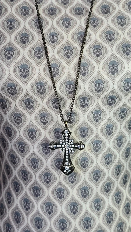collier sautoir vintage - neuf - chaine bronze en acier - pendentif croix strass argenté brillant - gravé travaillé