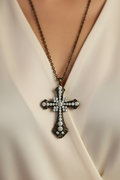 collier sautoir vintage - neuf - chaine bronze en acier - pendentif croix strass argenté brillant - gravé travaillé