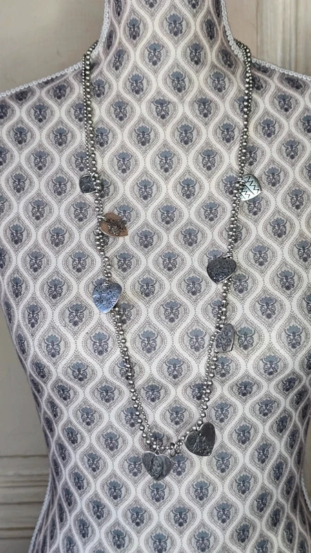 collier sautoir vintage - double chaine perles argenté - pendentifs coeur gravure - réversible - rétro