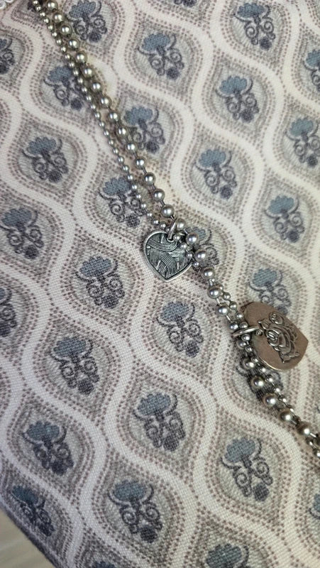 collier sautoir vintage - double chaine perles argenté - pendentifs coeur gravure - réversible - rétro
