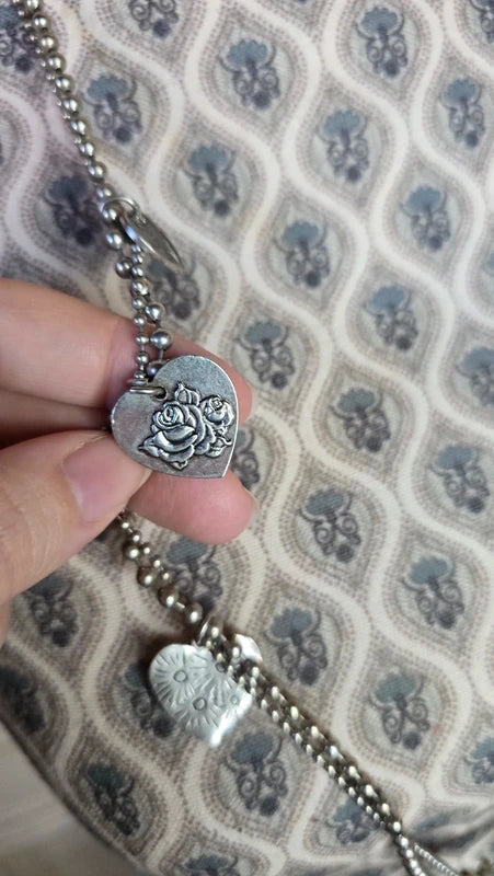 collier sautoir vintage - double chaine perles argenté - pendentifs coeur gravure - réversible - rétro