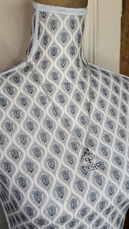 collier - neuf - pendentif double c - inspiration luxe - pierre strass brillant - chaine argentée