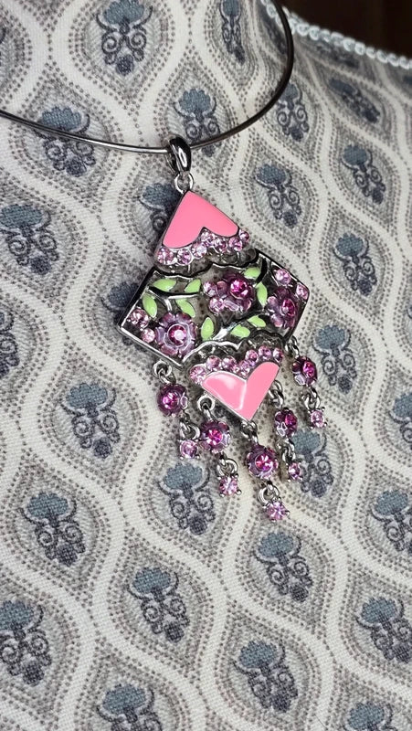 pendentif vintage - neuf - strass rose fleurs feuilles vertes fuchsia - articulé - chic