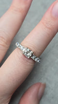 bague - neuf - solitaire style diamant strass effet alliance - taille 19 mm - chic élégant