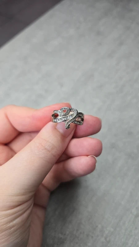 bague vintage - neuf - coeur entrelacé argenté - strass pierre - chic élégant - taille 18 mm